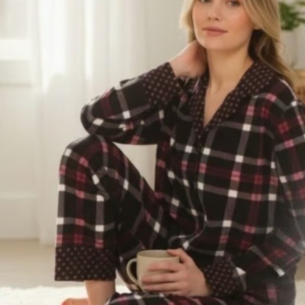 NEW Vera Bradley 2pc Pajama Set Women size Small 100% Cotton - Picture 2 of 6